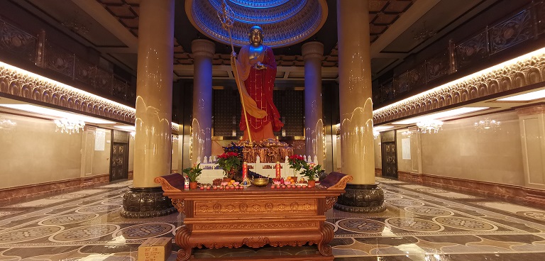 骨灰存放架的智能化就看兩個(gè)要素，操作是否簡(jiǎn)單？管理變得方便？